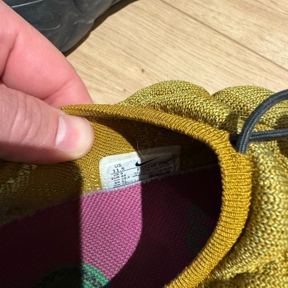 Nike Ispa Loafers - Picture 4 of 4